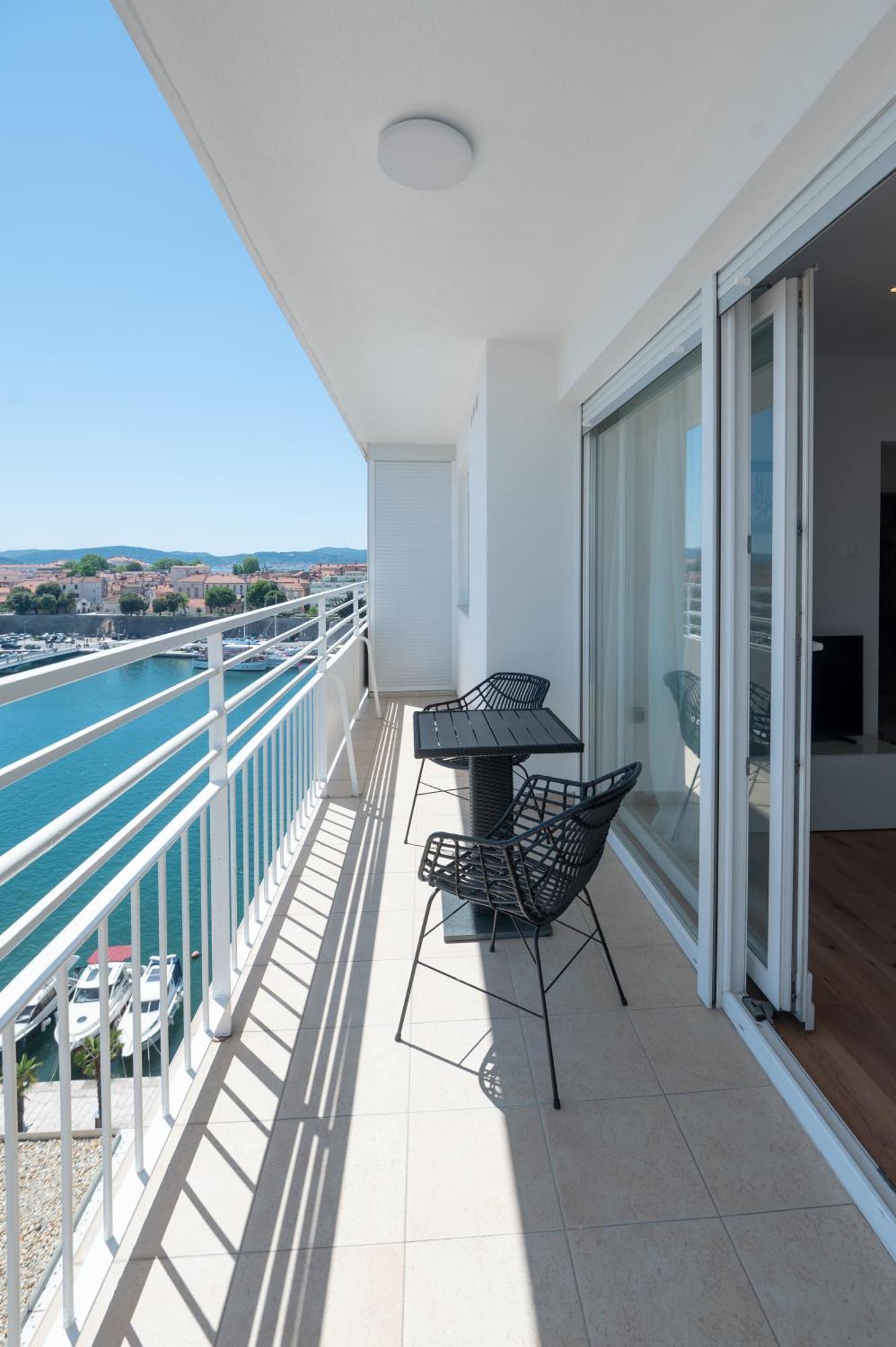 Sea View Mia Apartment Just Renovated Задар Екстериор снимка