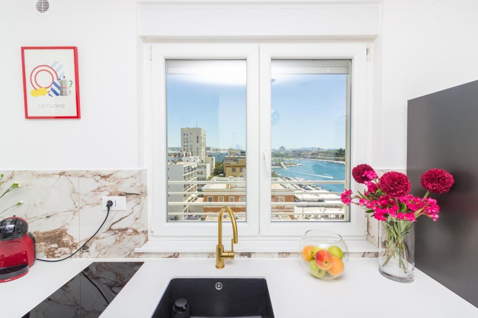 Sea View Mia Apartment Just Renovated Задар Екстериор снимка