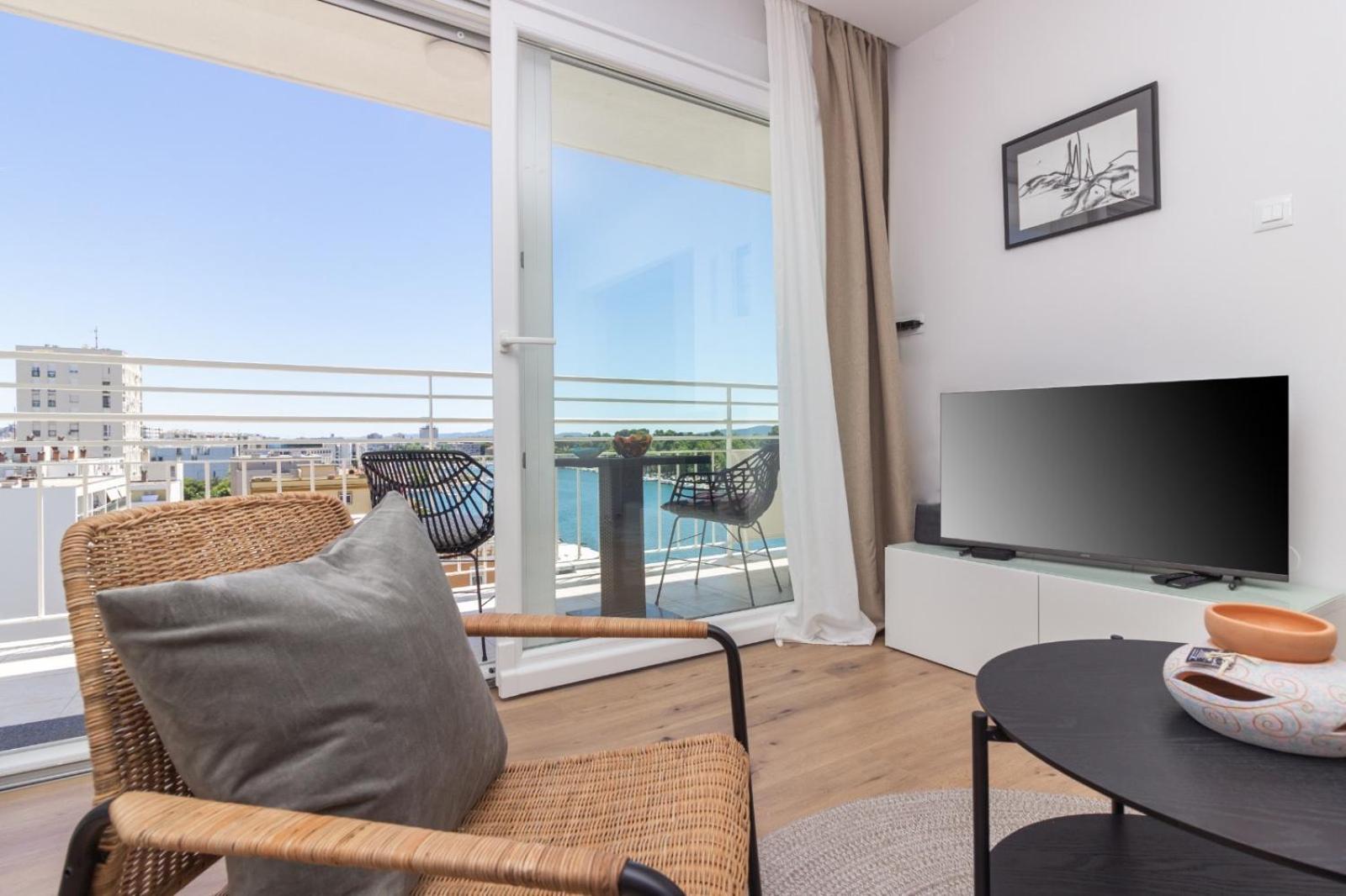 Sea View Mia Apartment Just Renovated Задар Екстериор снимка