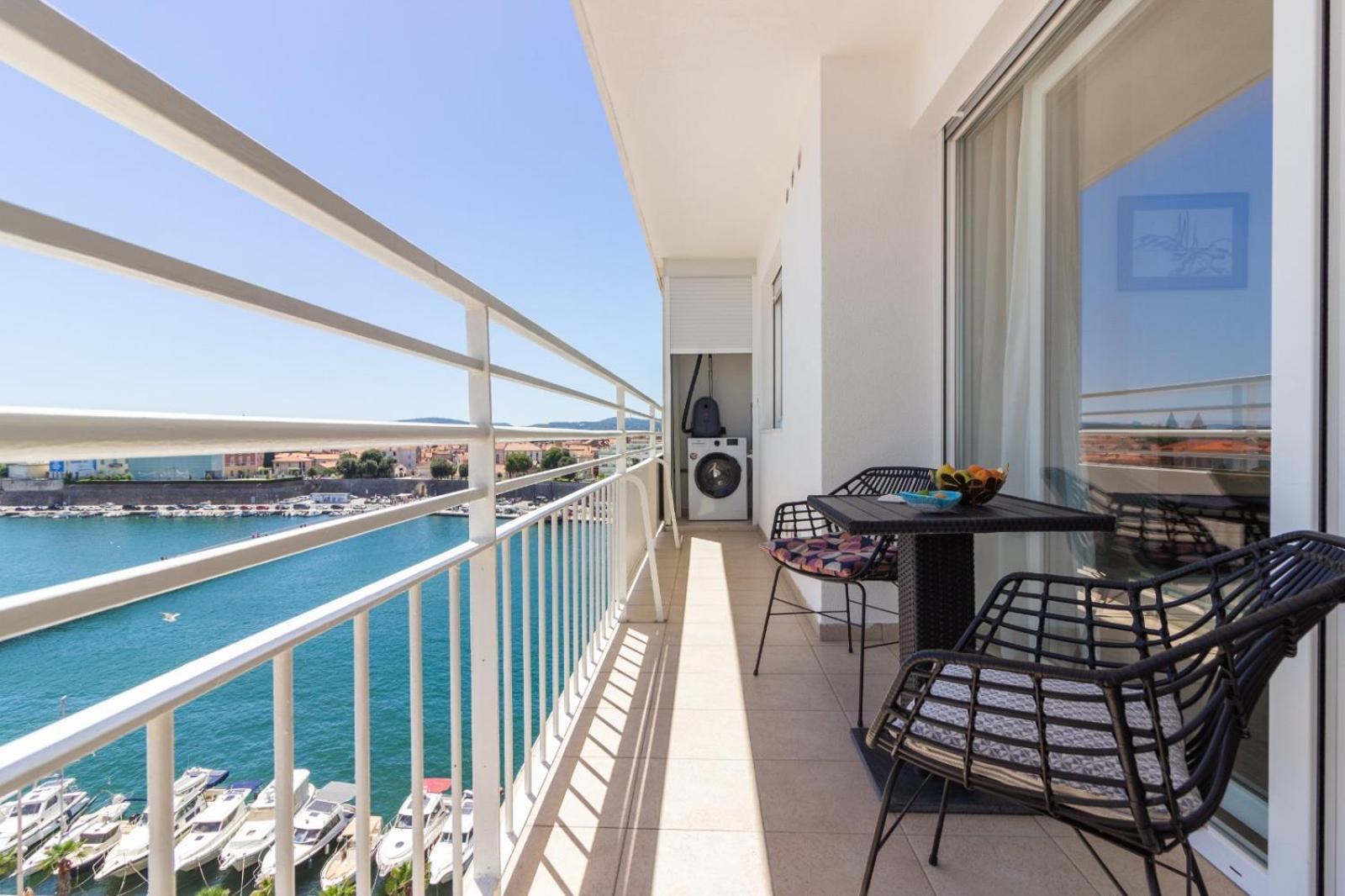 Sea View Mia Apartment Just Renovated Задар Екстериор снимка