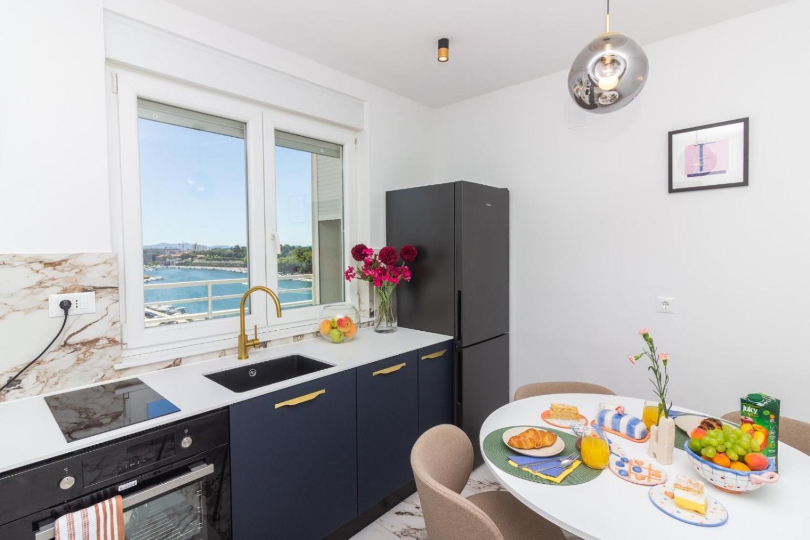 Sea View Mia Apartment Just Renovated Задар Екстериор снимка